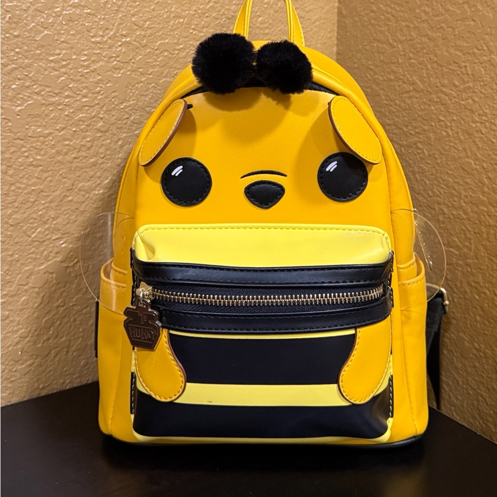 🐝 🍯 Disney Pop! by Loungefly Winnie the Pooh Bee Mini Backpack